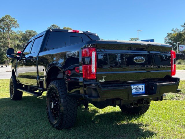 Used 2025 Ford F350 Lariat w/ Lariat Ultimate Package AWD/4WD image 3