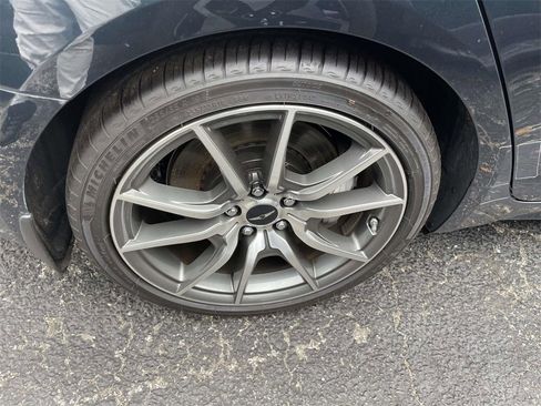 Certified 2025 Genesis G70 2.5T image 9