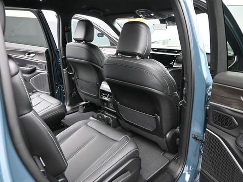New 2026 Jeep Grand Cherokee L Limited AWD/4WD image 18