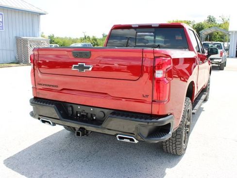 Used 2024 Chevrolet Silverado 1500 LT Trail Boss w/ Convenience Package II AWD/4WD image 12