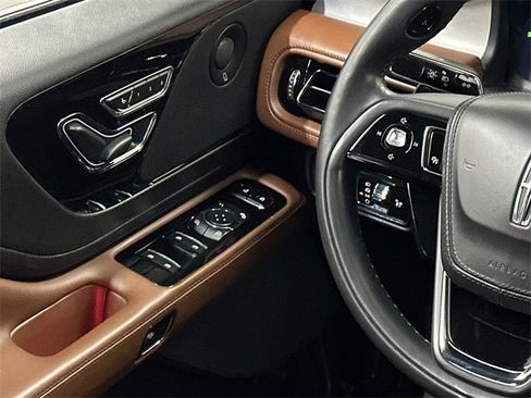 Used 2023 Lincoln Aviator Reserve w/ Jet Package image 24