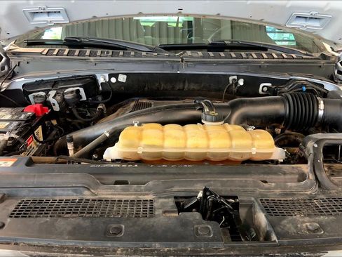 Used 2020 Ford Expedition XLT w/ Equipment Group 202A AWD/4WD image 30