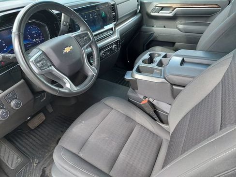 Used 2023 Chevrolet Silverado 1500 LT AWD/4WD image 9