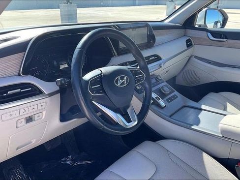 Used 2021 Hyundai Palisade SEL w/ Premium Package image 16