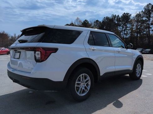 New 2026 Ford Explorer Active image 4
