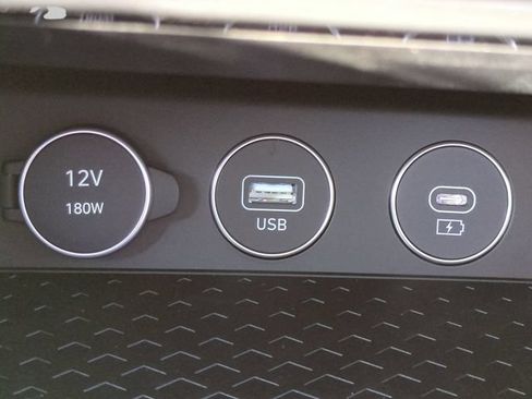 Certified 2026 Genesis G70 2.5T RWD image 21