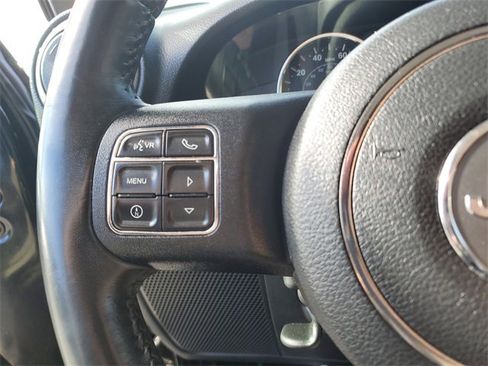 Used 2018 Jeep Wrangler Sport image 12