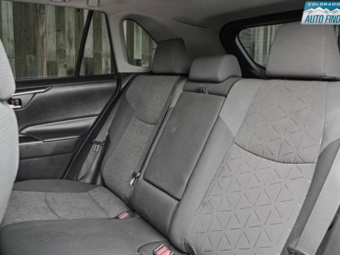 Used 2020 Toyota RAV4 XLE AWD/4WD image 24