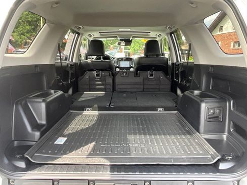 Used 2022 Toyota 4Runner TRD Off-Road Premium w/ TRD Black Wheel Package (TMS) AWD/4WD image 36