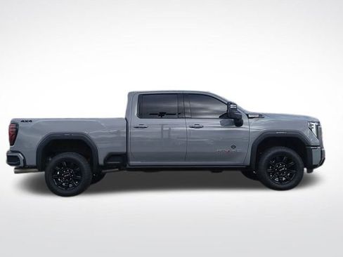 Used 2024 GMC Sierra 2500 AT4 w/ AT4 Premium Plus Package image 10