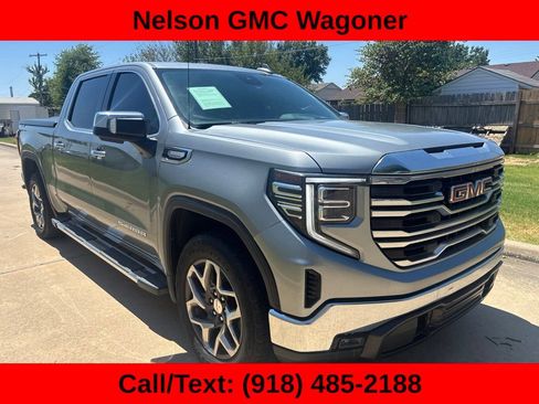 Used 2023 GMC Sierra 1500 SLT AWD/4WD image 3