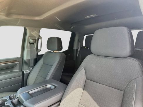 Used 2026 GMC Sierra 1500 SLE w/ Preferred Package RWD image 12
