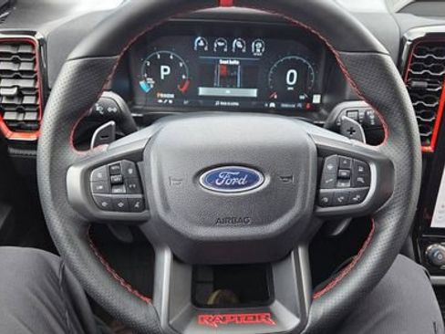 Used 2025 Ford Ranger Raptor AWD/4WD image 17
