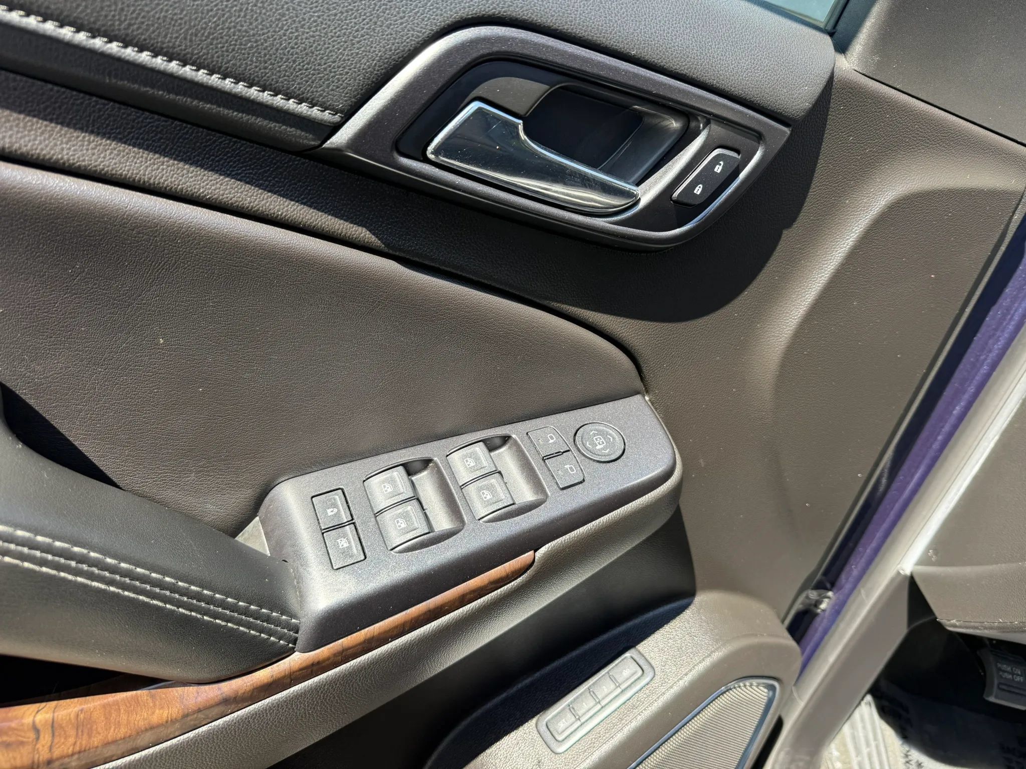 Used 2018 Chevrolet Tahoe LT RWD image 10