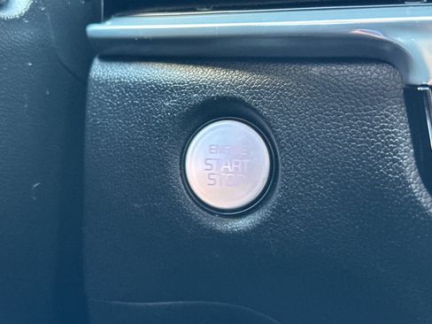 Used 2024 Kia Sorento SX AWD/4WD image 23