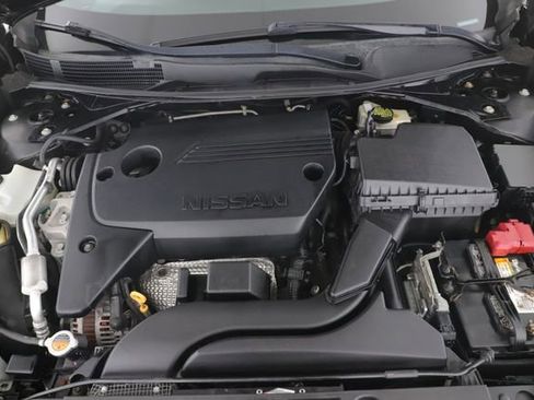 Used 2017 Nissan Altima 2.5 SR image 15