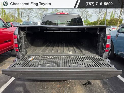 Used 2025 Nissan Frontier SV w/ SV Convenience Package image 7