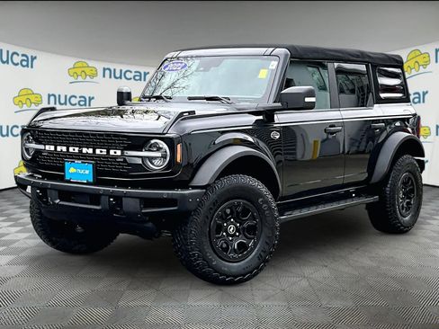 Used 2022 Ford Bronco Wildtrak image 3