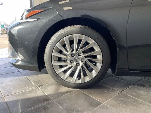 Used 2022 Lexus ES 350 Ultra Luxury image 16