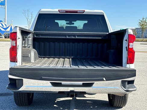 Used 2022 Chevrolet Silverado 1500 LT image 17