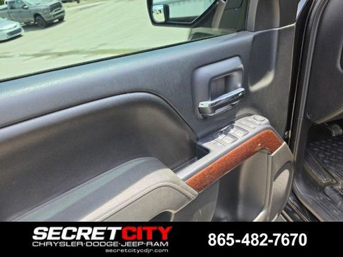 Used 2015 GMC Sierra 1500 SLE w/ SLE Value Package AWD/4WD image 10