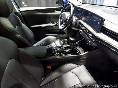 Used 2025 Kia K5 EX FWD image 32