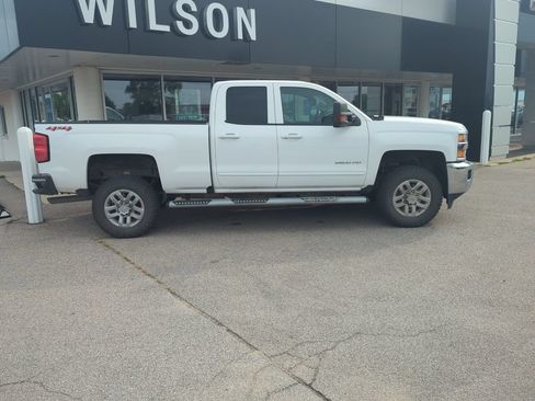 Used 2019 Chevrolet Silverado 2500 LT w/ All Star Edition AWD/4WD image 6