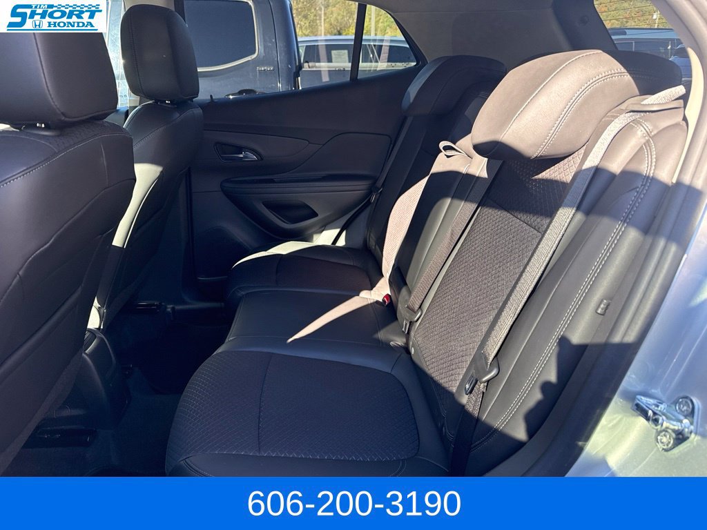Used 2022 Buick Encore Preferred AWD/4WD image 12