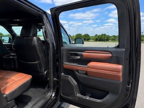 Used 2025 GMC Sierra 2500 Denali Ultimate AWD/4WD image 43
