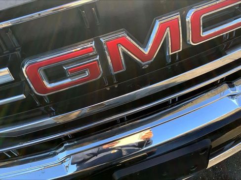 Used 2021 GMC Yukon SLT w/ SLT Luxury Plus Package image 28