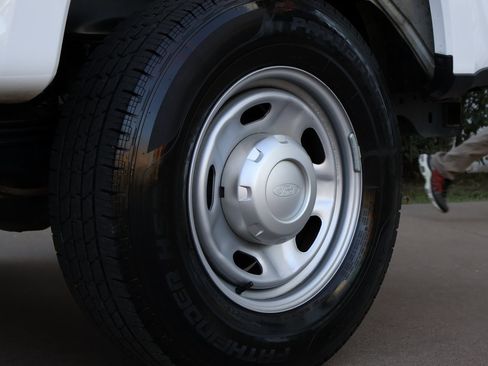 Used 2020 Ford F250 XL w/ Power Equipment Group image 44