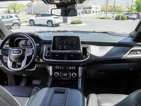 Used 2024 GMC Yukon XL SLT w/ SLT Luxury Package AWD/4WD image 36