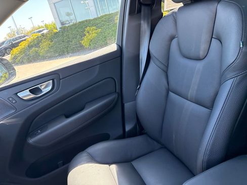 Certified 2024 Volvo XC60 B5 Plus AWD/4WD image 27