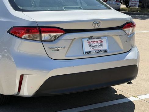 Used 2023 Toyota Corolla LE FWD image 6