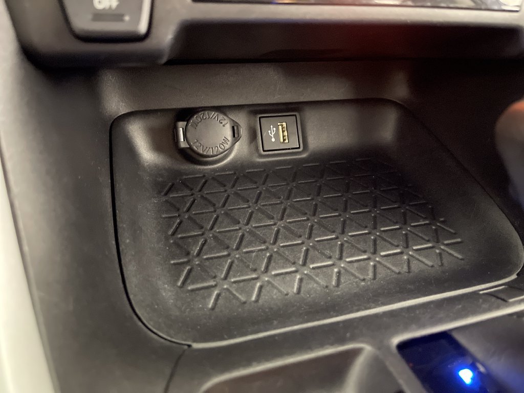 Certified 2024 Toyota RAV4 XLE FWD image 30