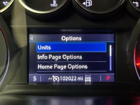 Used 2022 Chevrolet Silverado 1500 Custom w/ Safety Confidence Package AWD/4WD image 25