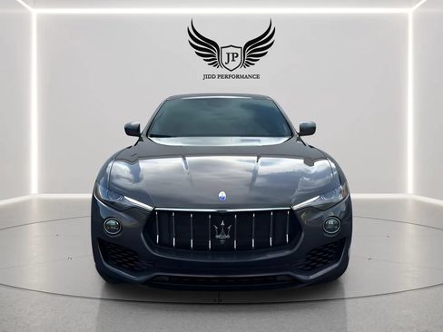 Used 2017 Maserati Levante AWD/4WD image 2
