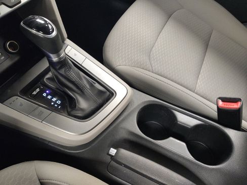 Used 2020 Hyundai Elantra Value Edition image 26