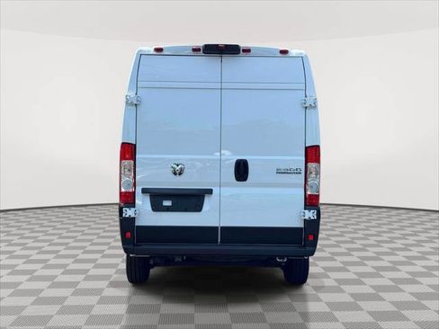 Used 2026 RAM ProMaster 2500 w/ Convenience Group FWD image 6