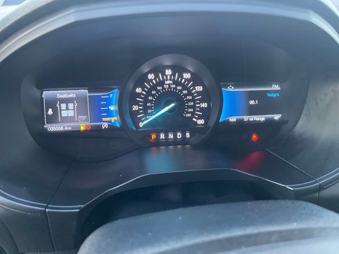 Used 2024 Ford Edge SEL image 11