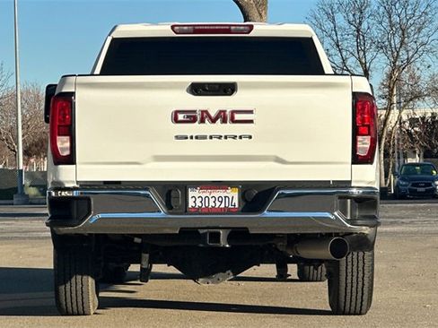 Used 2024 GMC Sierra 2500 Pro w/ Convenience Package image 6