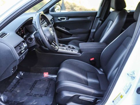 Used 2023 Honda Civic Sport image 16