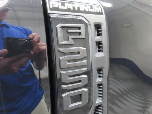 Used 2025 Ford F250 Platinum image 60