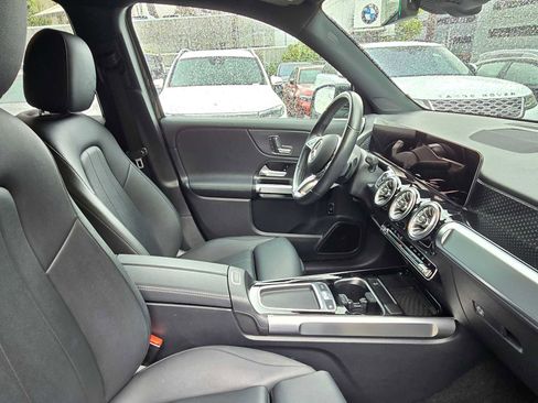 Used 2024 Mercedes-Benz EQB 250+ image 10