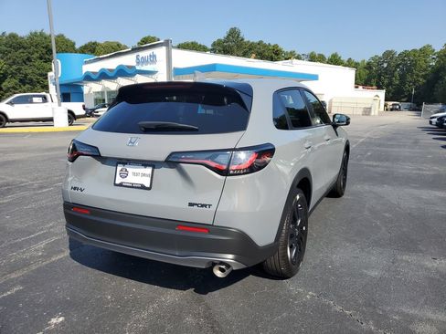 New 2027 Honda HR-V Sport image 7