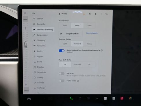 Used 2022 Tesla Model X Plaid image 23