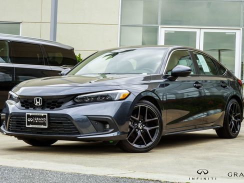 Used 2024 Honda Civic Sport Touring image 1