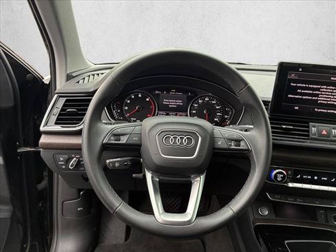 Used 2023 Audi Q5 2.0T Premium w/ Convenience Package AWD/4WD image 11