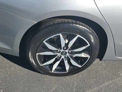 Used 2024 Chevrolet Malibu RS FWD image 5