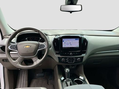 Used 2020 Chevrolet Traverse Premier FWD image 23